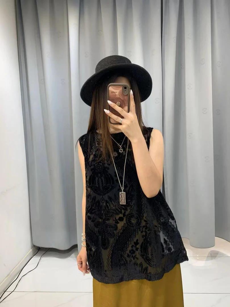 可米 夏季新款时尚蕾丝女士后背开衩丝绒镂空上衣 08935（衣长68）