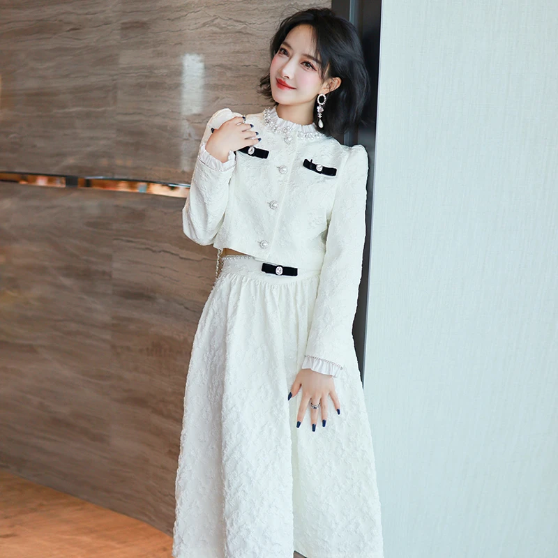 【现货】MIUCO提花木耳边领钉珠镶钻修身短款上衣