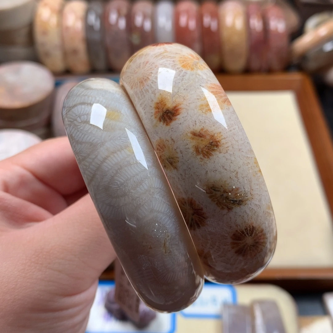 硅化珊瑚（珊瑚玉）53圈原600/个，85折后510/个。未