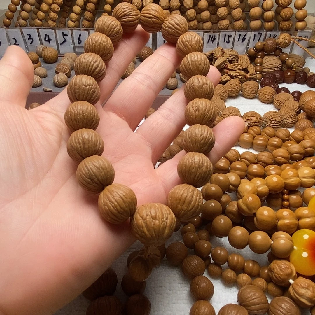 猴头核桃手串全品无暇老凤羽手持
