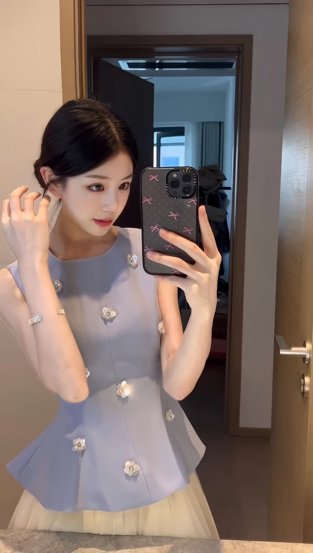 绝美漂亮套装千金感无袖收腰显瘦背心上衣法式网纱半身裙两件套