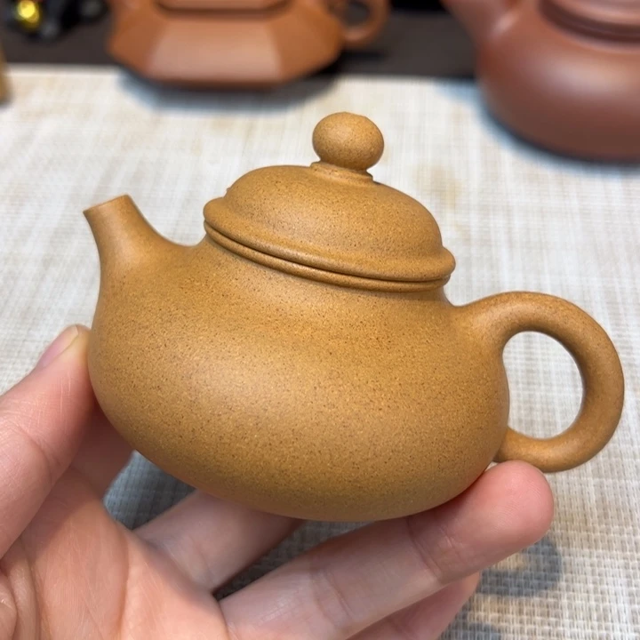 茶壶紫砂黄金段，容量100毫升，容天