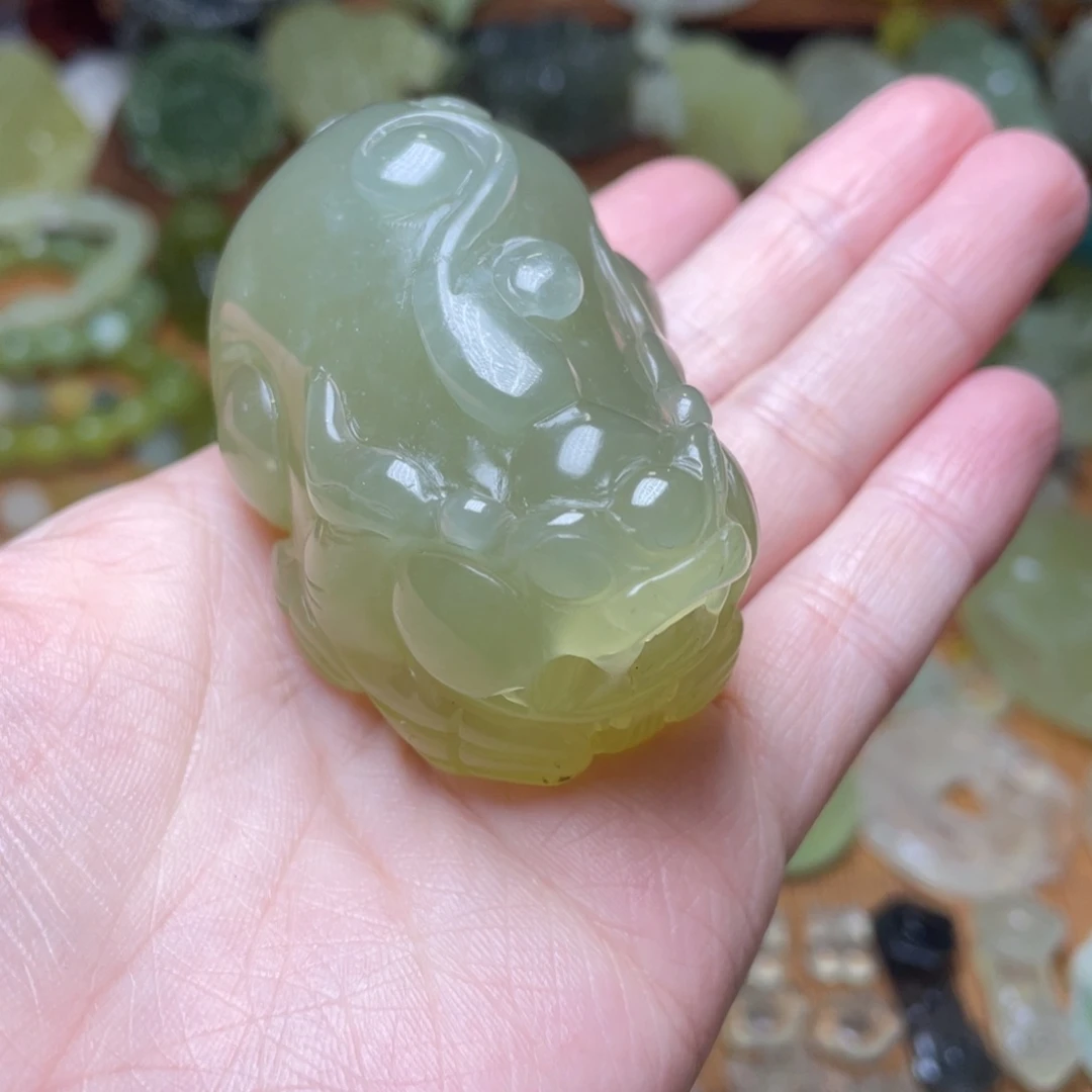 蛇纹石玉未镶嵌手把件