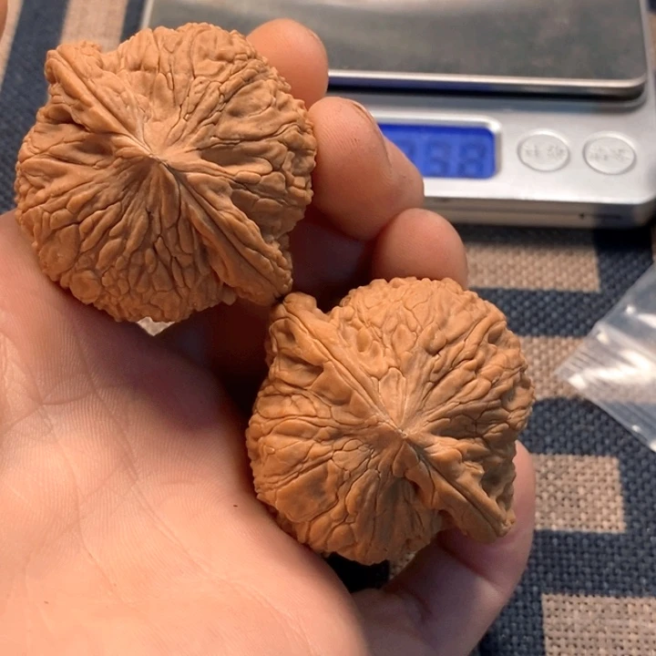 文玩核桃吊坠全品泥鳅43