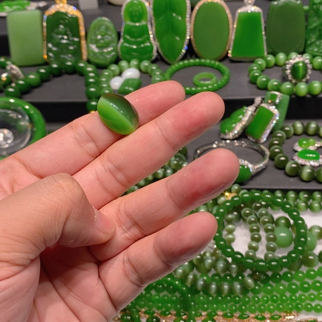 颈饰未镶嵌和田玉l****界