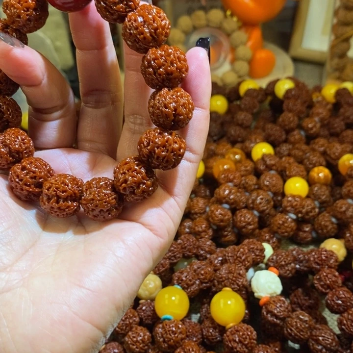 金刚菩提手串迷*?185玉化