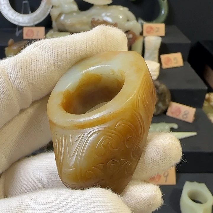 大***象和田玉未镶嵌挂件