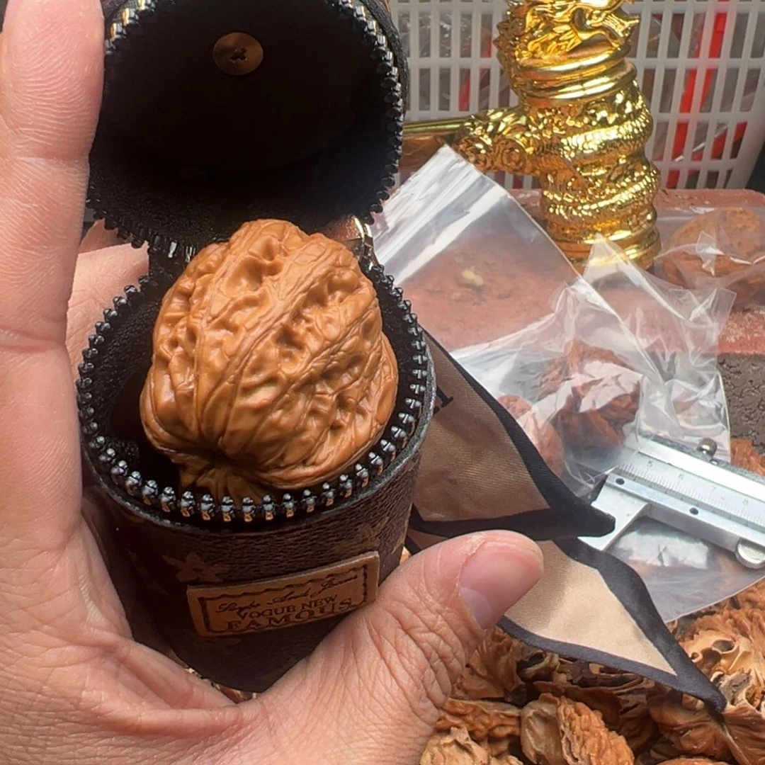 文玩核桃把件大*种43元宝元宝