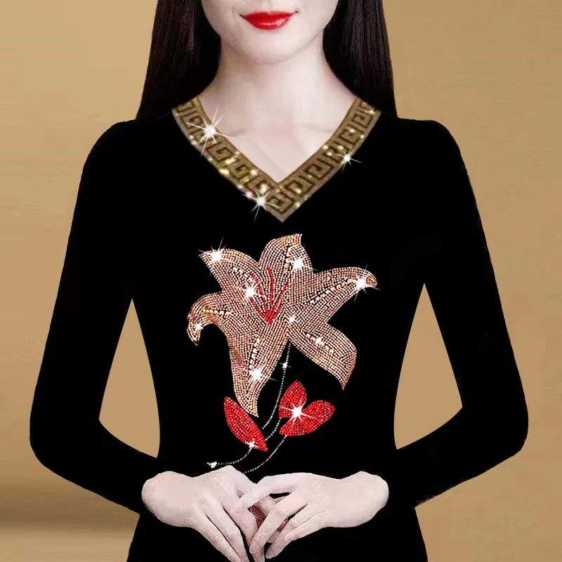 时尚V领烫钻长袖大码遮肚子修身显瘦减龄洋气气质小衫妈妈装上衣