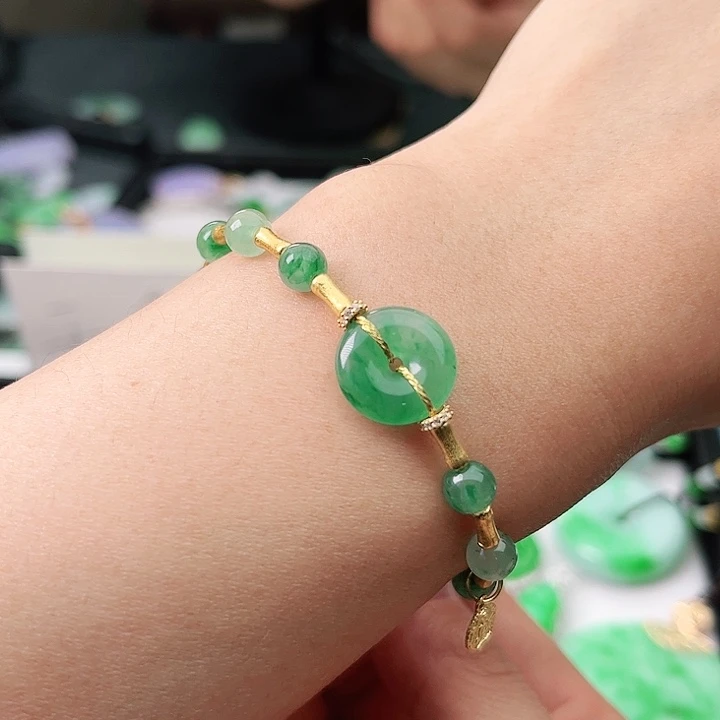 石英质玉（非洲翠）手链合金