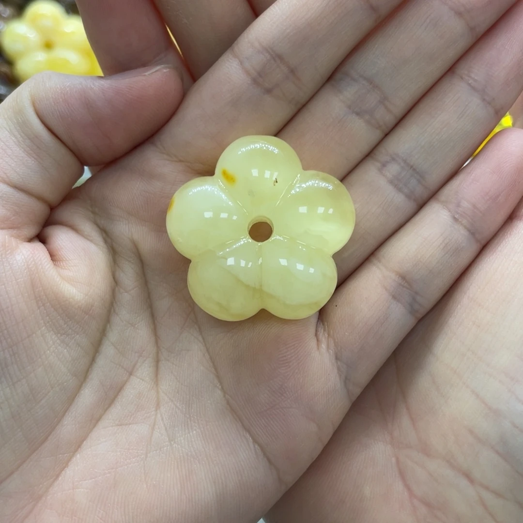 琥珀未镶嵌裸石天然琥珀