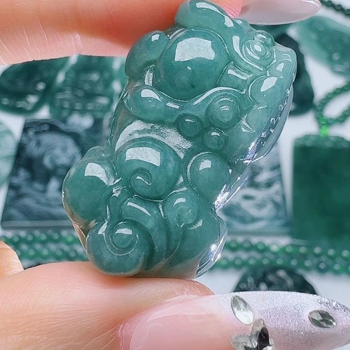 翡翠未镶嵌颈饰111
