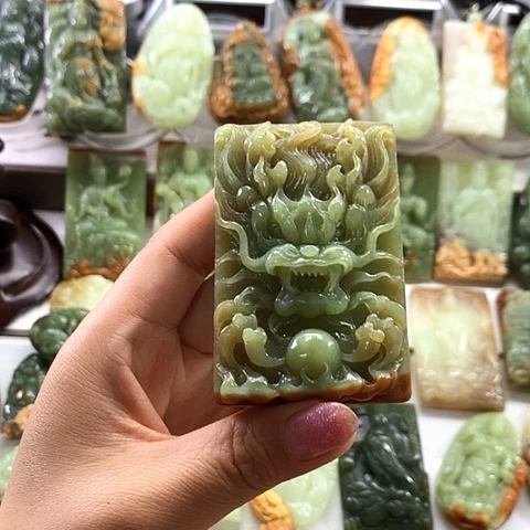 和田玉未镶嵌挂件