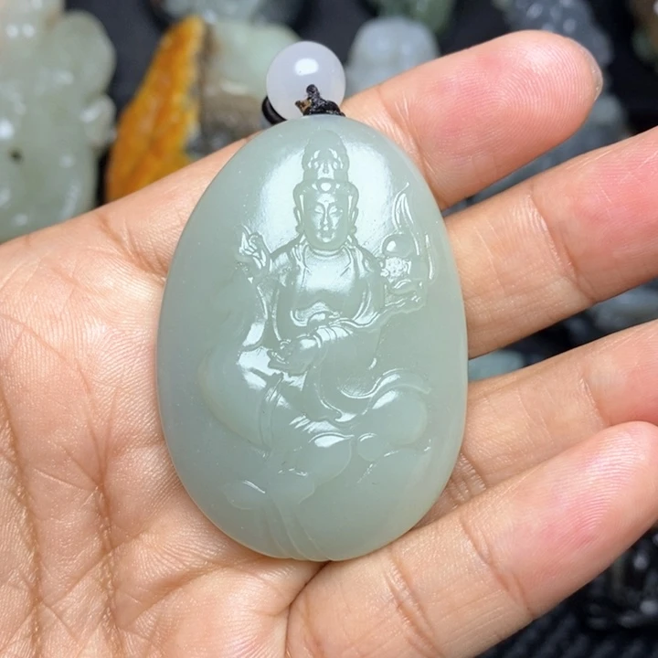 颈饰未镶嵌和田玉江*