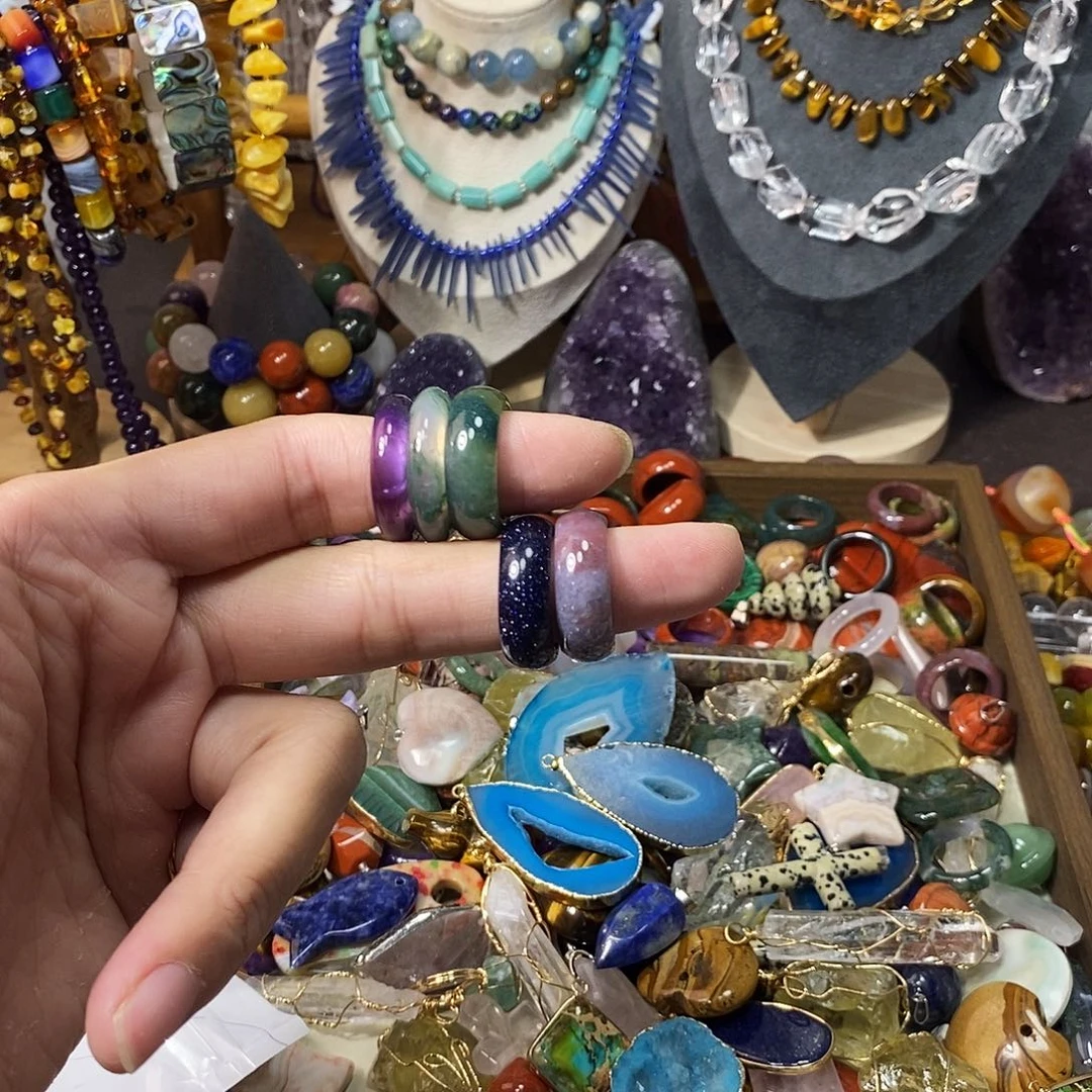 阳***g石英质玉未镶嵌，自选，