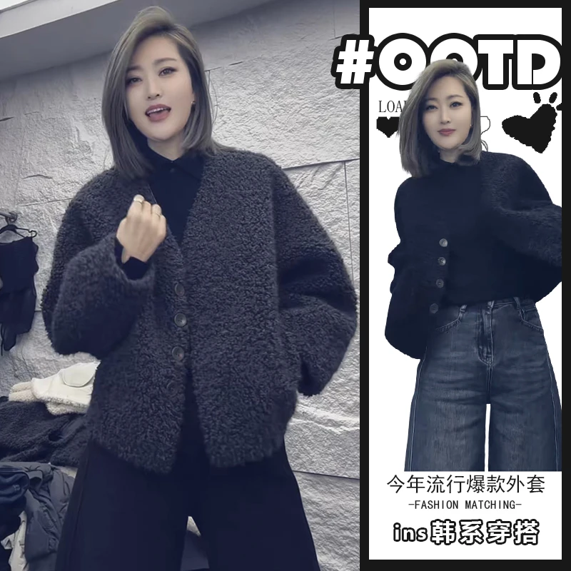 2025冬季新款高级感小众保暖气质外套女时尚宽松百搭减龄v领上衣