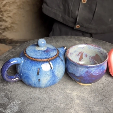 毛****?牛家钧窑牛自恒老师钧瓷壶微瑕
