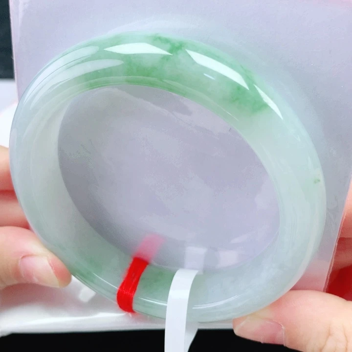 翡翠未镶嵌手镯57圈
