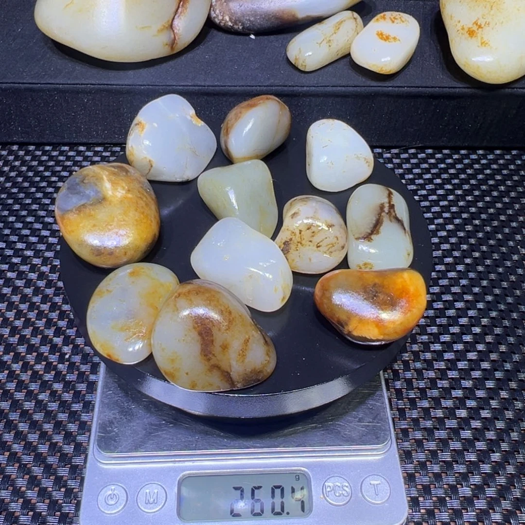 和田玉（子料）未镶嵌吊坠(不含链)260克