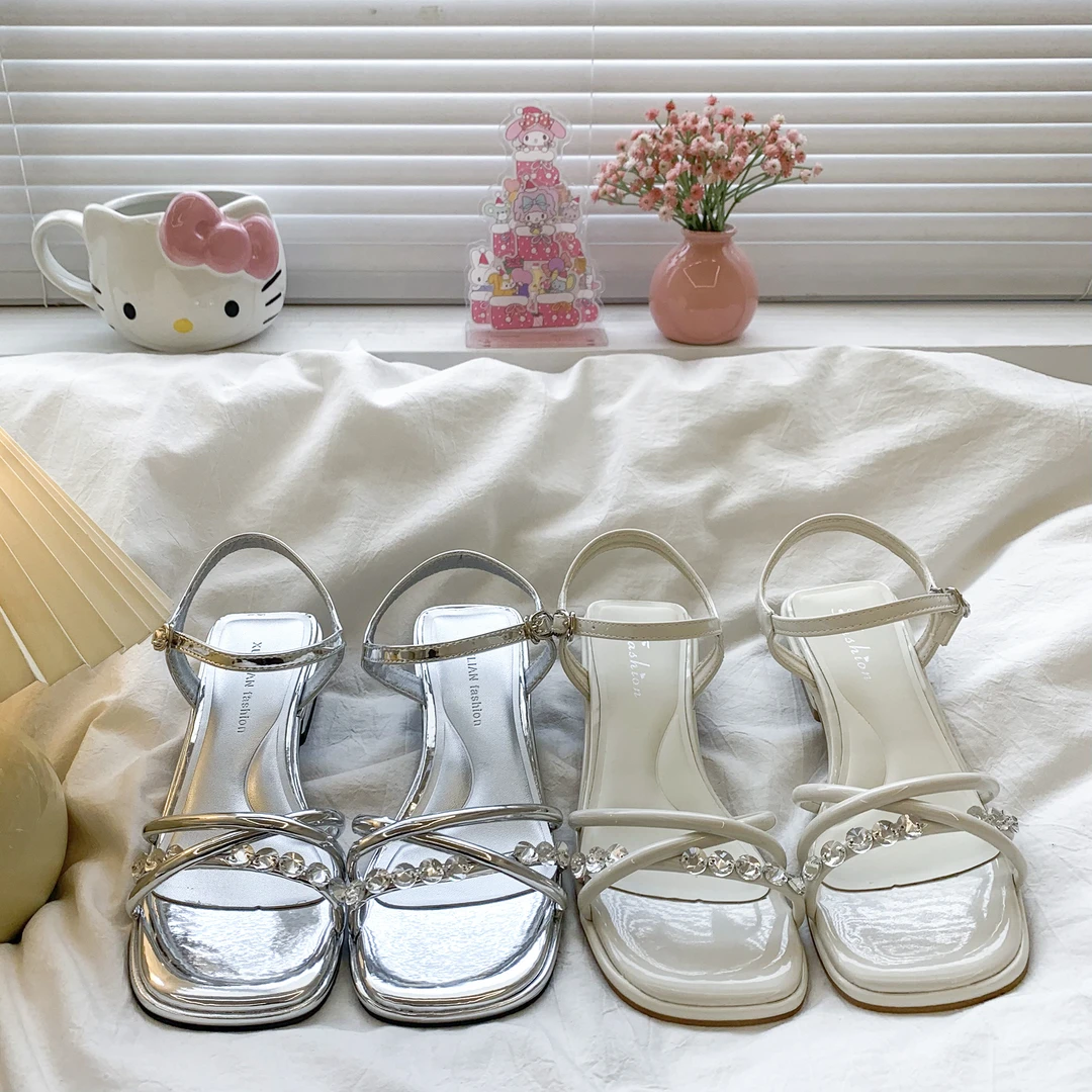 法式水钻露趾凉鞋女2025夏季新款绝美高跟鞋粗跟百搭仙女风沙滩鞋