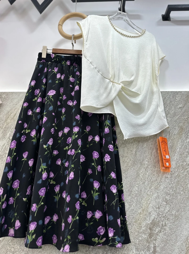 【预2809-1号 蓝花半裙】--姐妹服饰2店