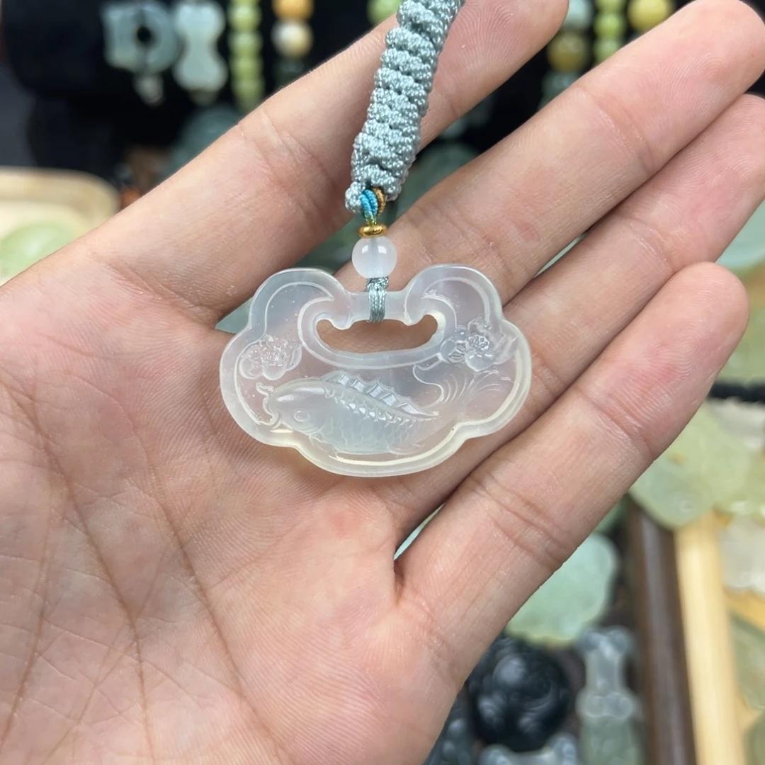 未镶嵌蛇纹石玉颈饰平安锁鱼