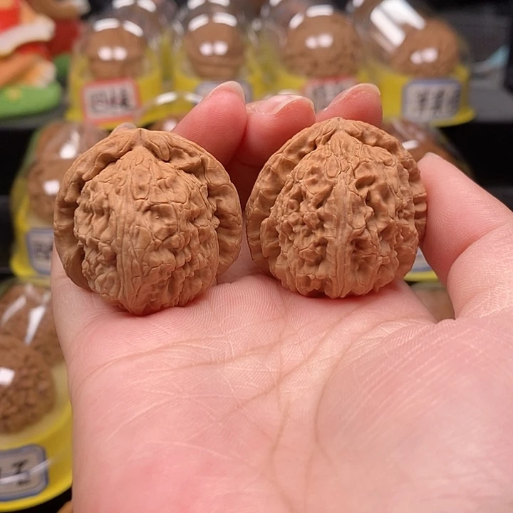 文玩核桃把件文玩核桃三角白38