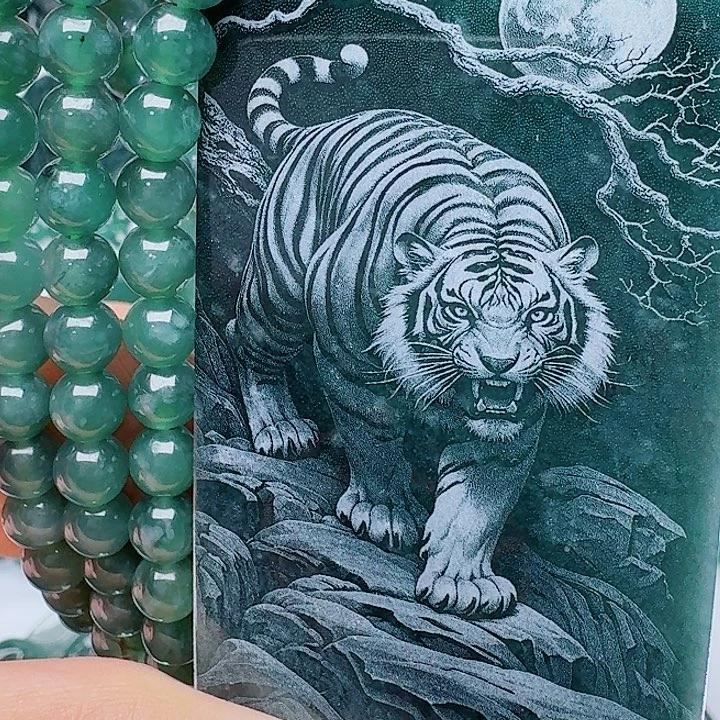 翡翠未镶嵌颈饰天然的A货翡翠多样性发其一