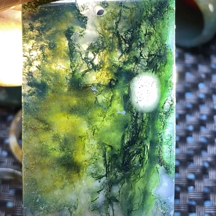 玛瑙/玉髓颈饰未镶嵌张*孙