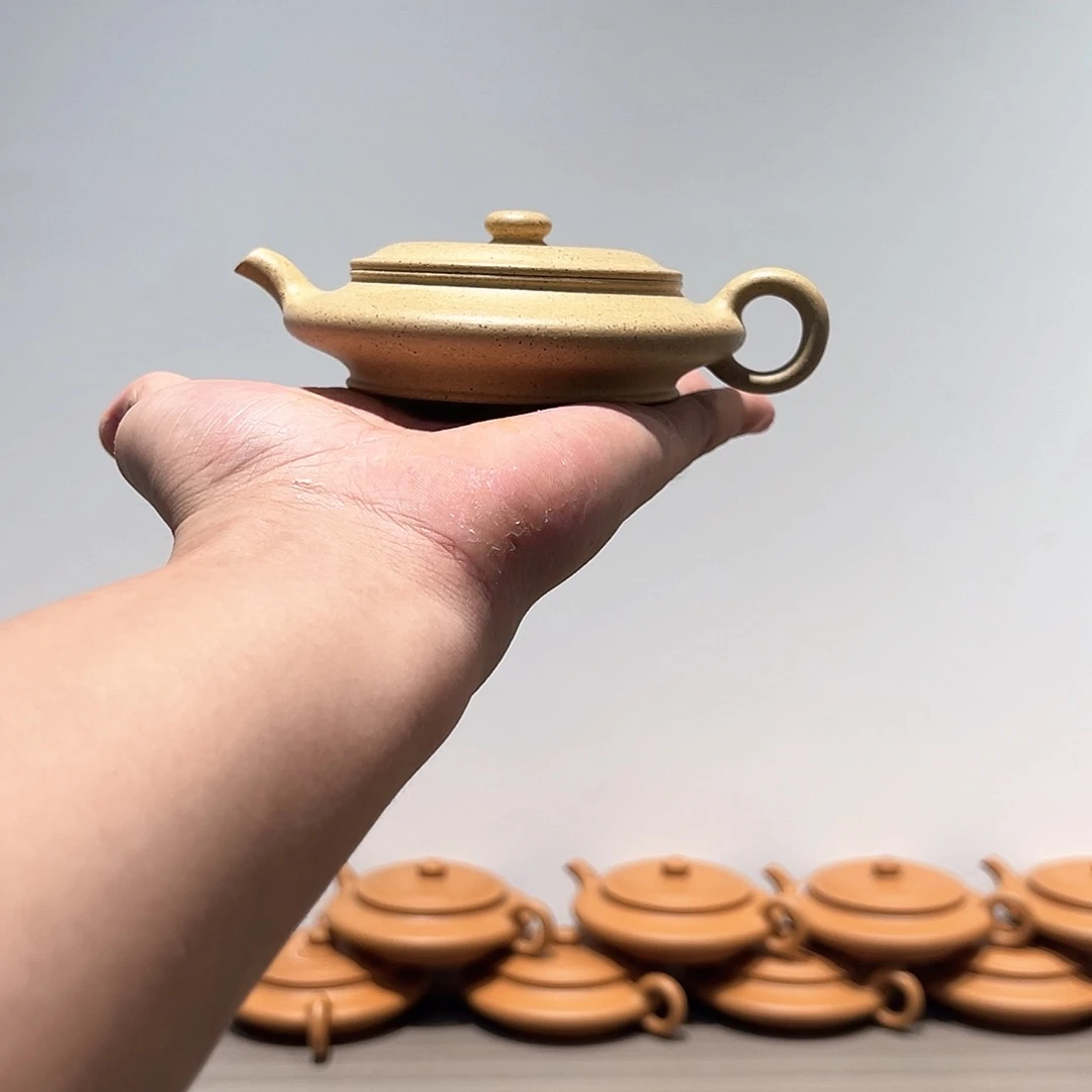 茶壶紫砂芝麻绿泥半手虚扁