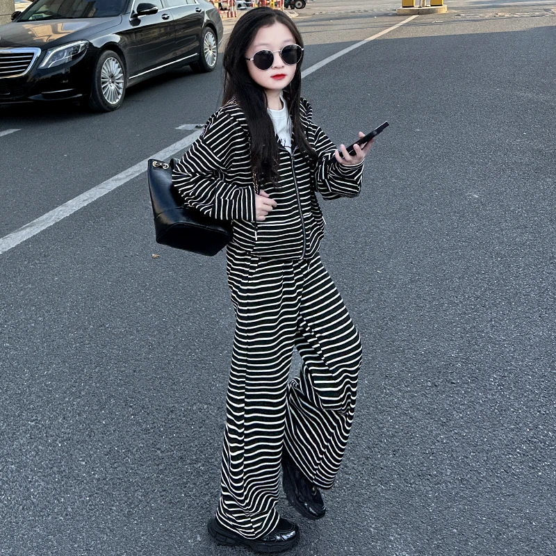 女童韩版复古条纹套装2025春季新款儿童连帽拉链直筒休闲裤两件套