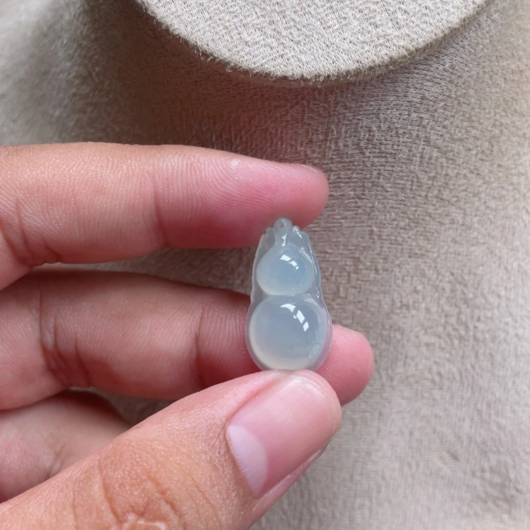 翡翠未镶嵌颈饰23.5/12.8/6.4