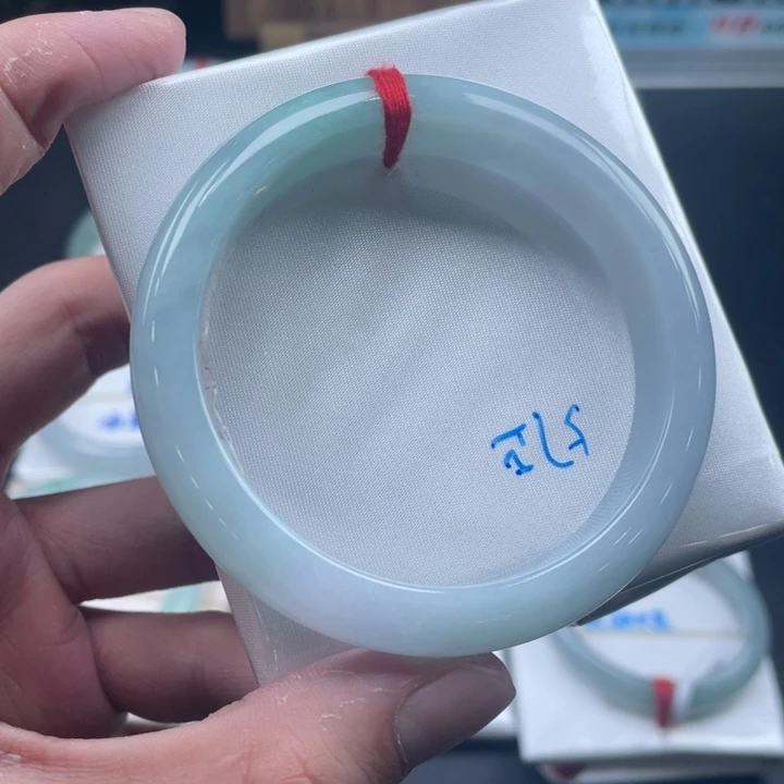 翡翠手镯未镶嵌冰幻彩57正