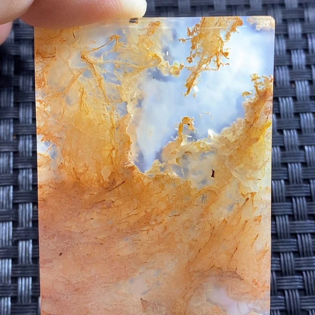 玛瑙/玉髓颈饰未镶嵌军****鱼