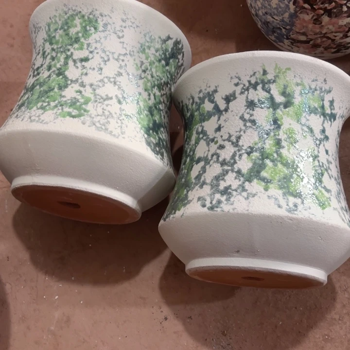 花盆红泥口径20高度20两只正品