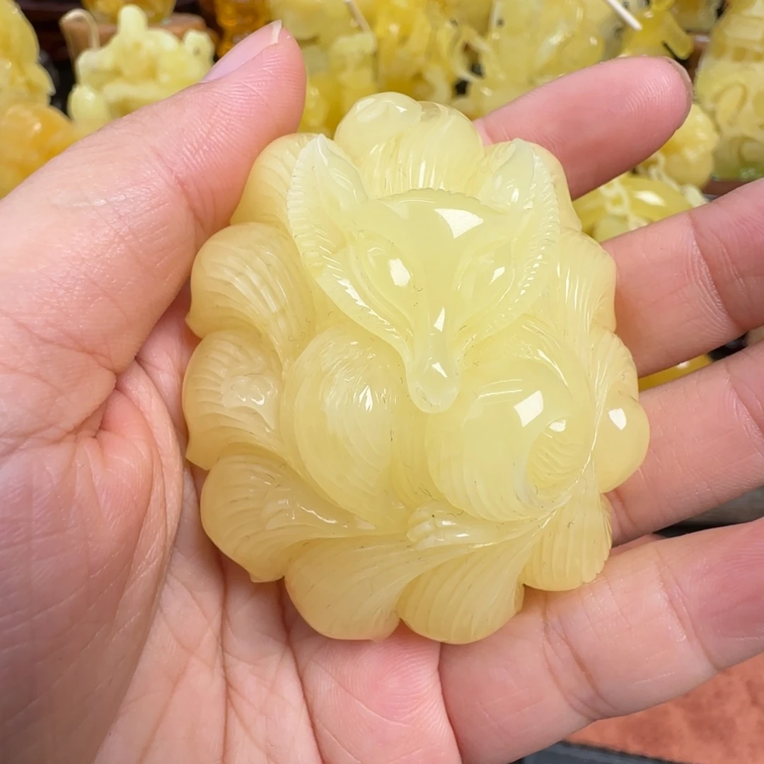 蜜蜡未镶嵌珠宝奇石