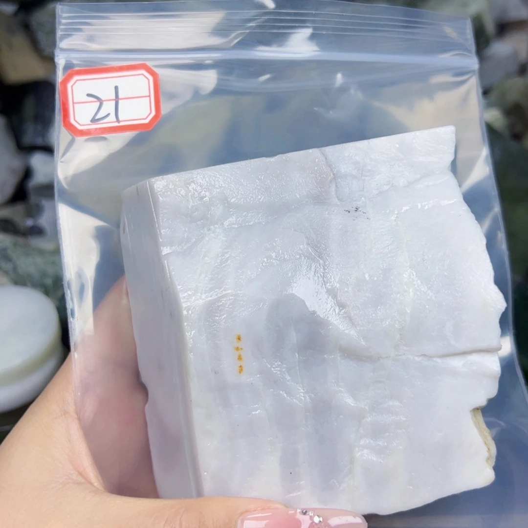 和田玉和田玉边角料未镶嵌