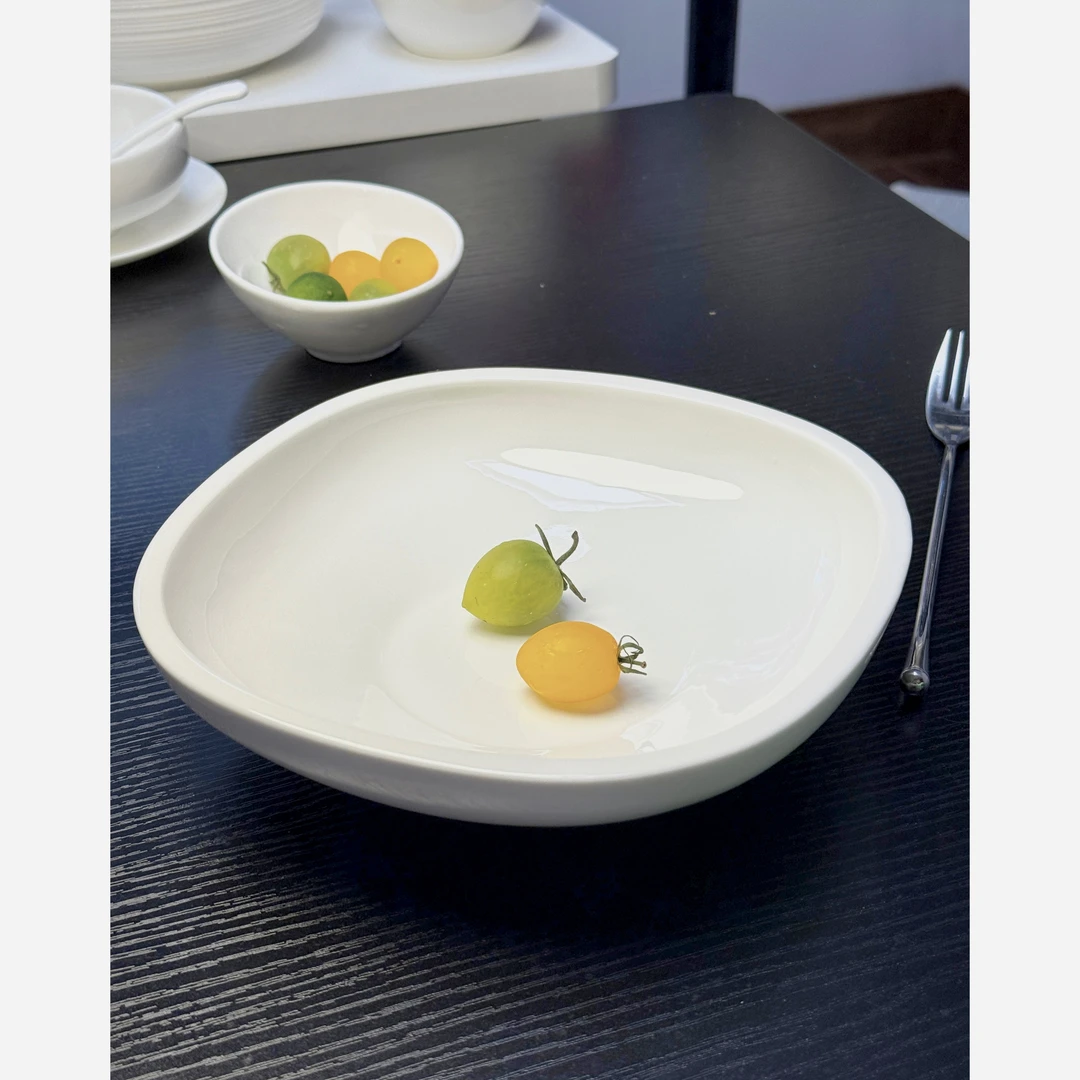 天圆地方-8寸雷尔加厚四方碗