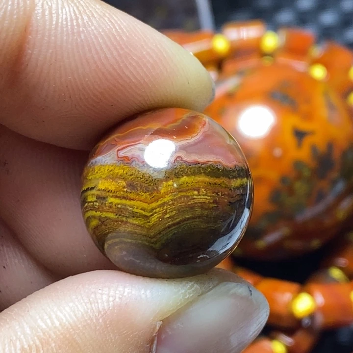 玛瑙/玉髓颈饰未镶嵌富**?