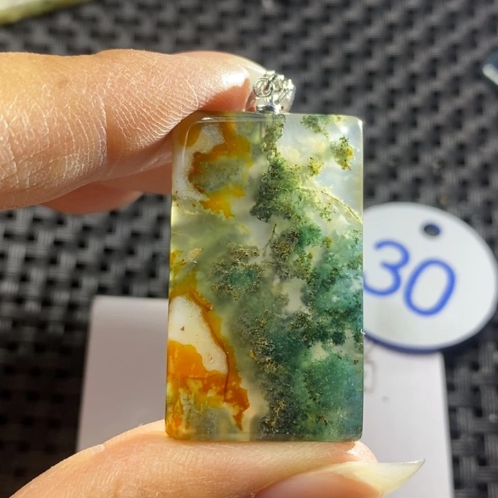 未镶嵌颈饰玛瑙/玉髓竹*