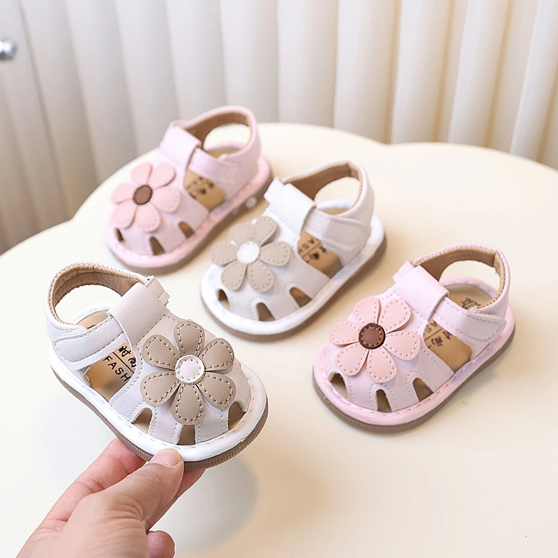 夏季新款宝宝透气凉鞋0-1岁可爱女宝软底防滑叫叫学步凉鞋9