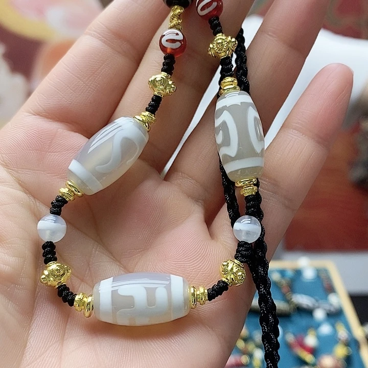 玛瑙/玉髓颈饰合金