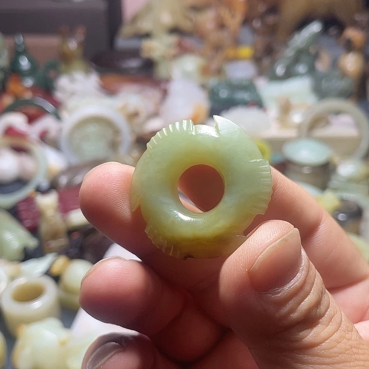 吊坠(不含链)未镶嵌和田玉（糖玉）