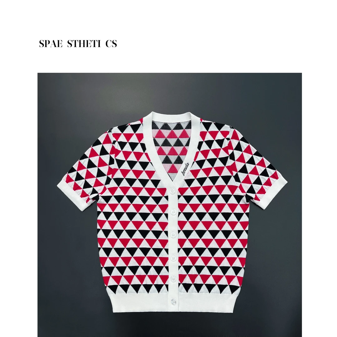 深圳南油鱼鳞格潮流夏季休闲时尚格子女上衣2025