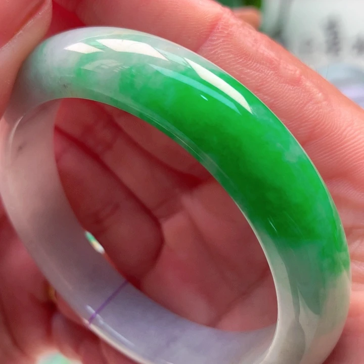 翡翠未镶嵌手镯天然翡翠手镯
