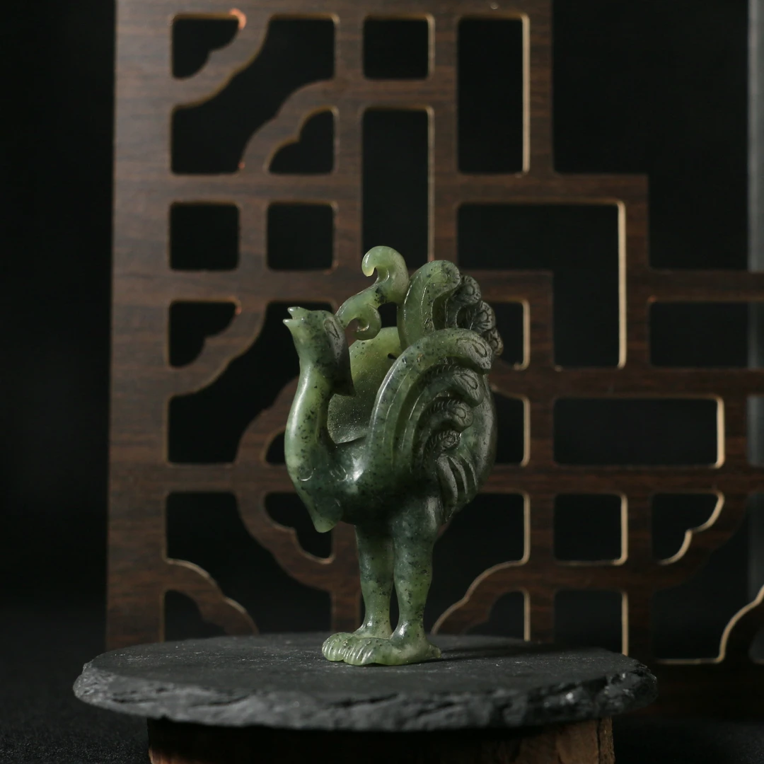 11A29 明青玉圆雕凤鸟摆件