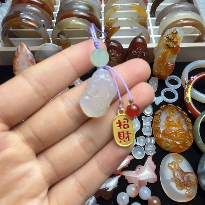 玛瑙/玉髓未镶嵌吊坠(不含链)