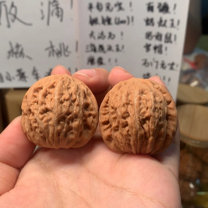 桃核吊坠38尺全品铁锤