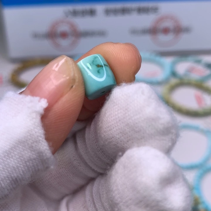 绿松石珠宝奇石未镶嵌昵***置