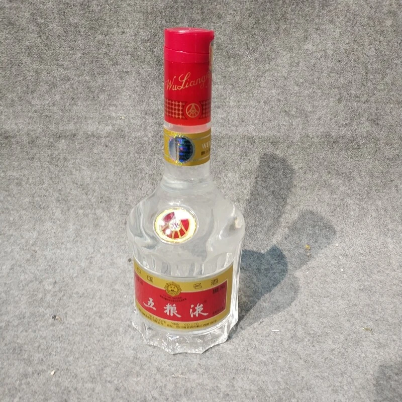 2012年裸瓶五粮液500ml52度1-M25IL007138-03